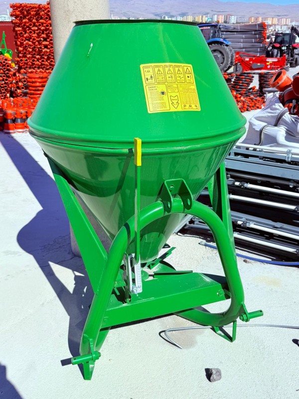 Fırfır gübre serpme 350 litre