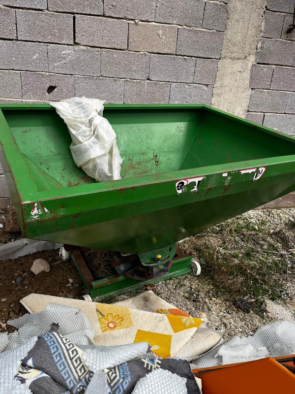 Gübre Serpme Makinesi (Fırfır)