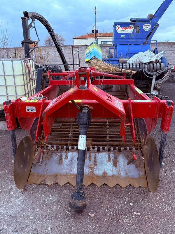 Kampanyalı fiyatlarla tam paletli patates soğan söküm makinası